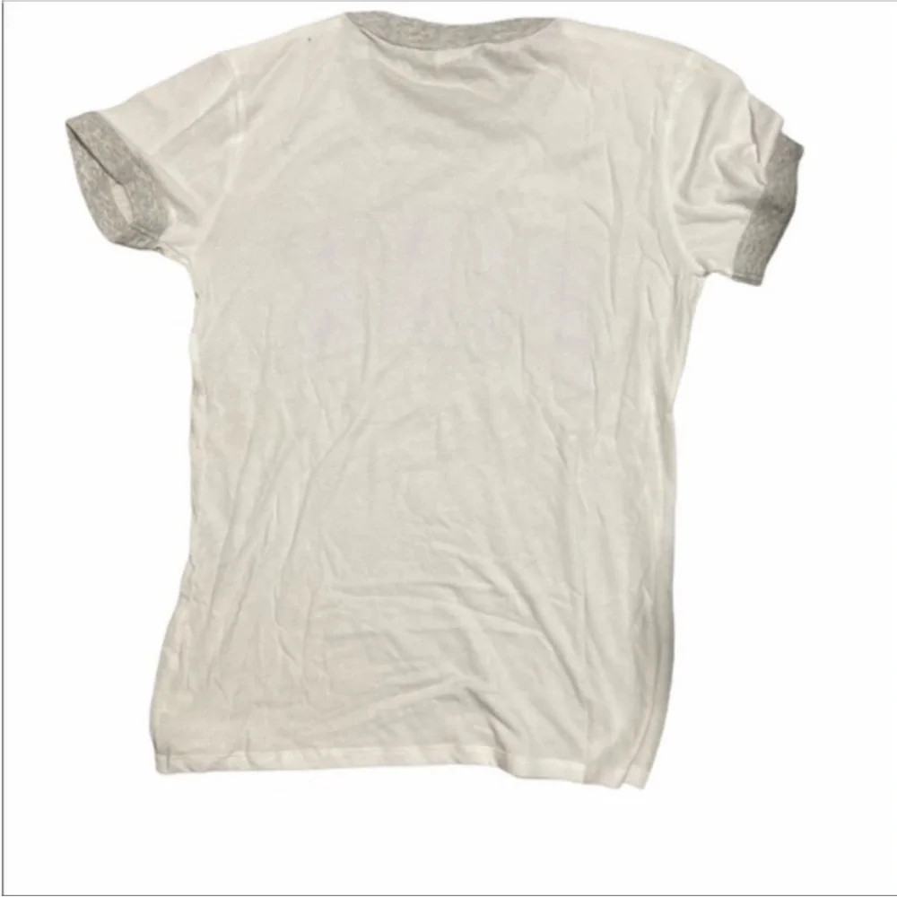 VS Pink White , Gray , Blue Ringer Logo Tee - Picture 3 of 5